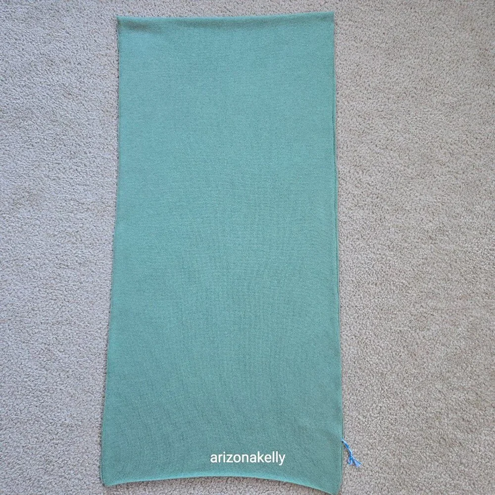 NWT Woolovers Cashmere Knit Scarf Sage Green